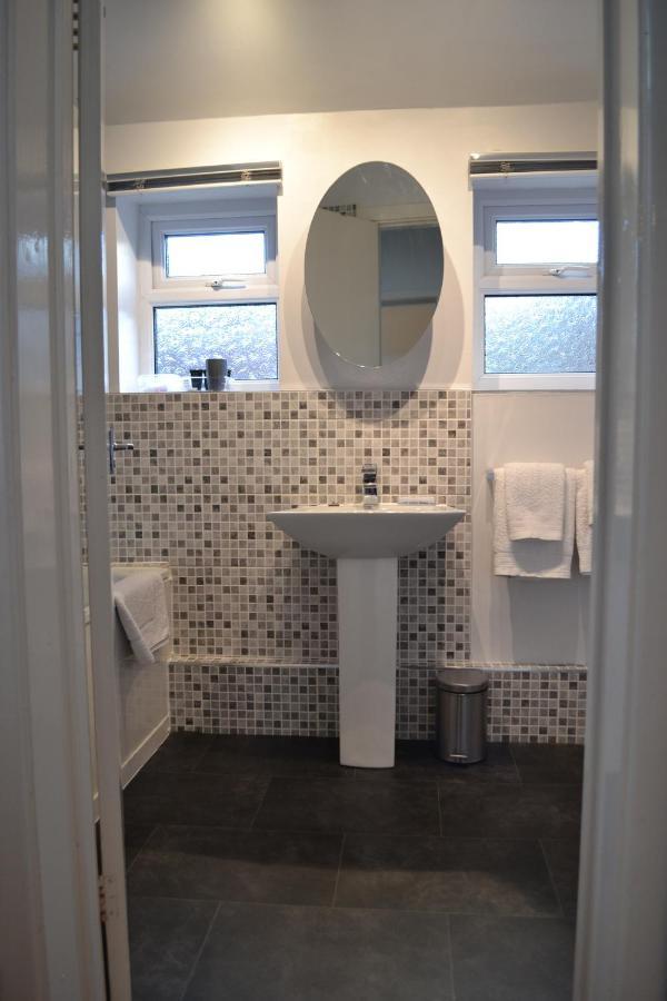 Entire 3 Bedroom House Near Caerphilly Station Extérieur photo