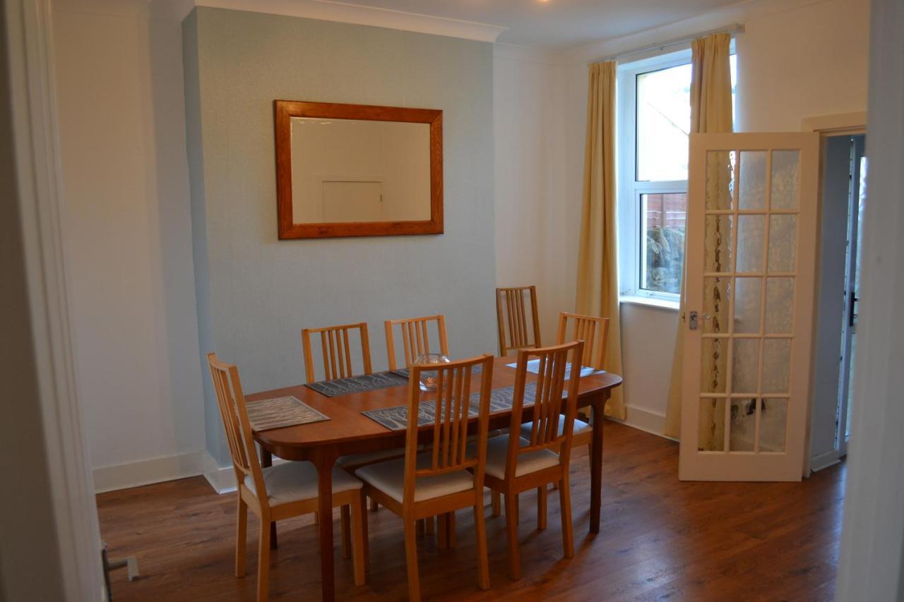 Entire 3 Bedroom House Near Caerphilly Station Extérieur photo
